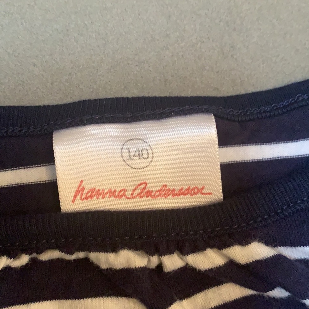 Size 10 Hanna Andersson T-shirt - Picture 2 of 4
